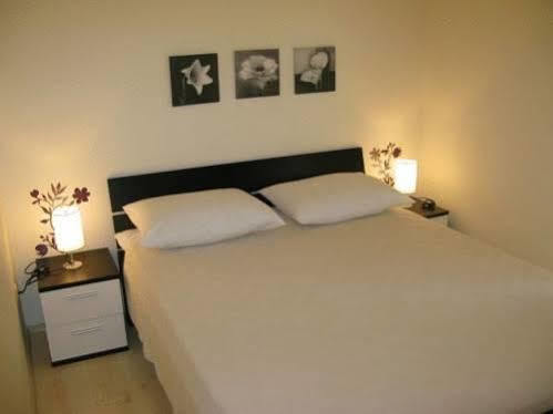 Apartment Lydia Bilan Vodice Exterior foto